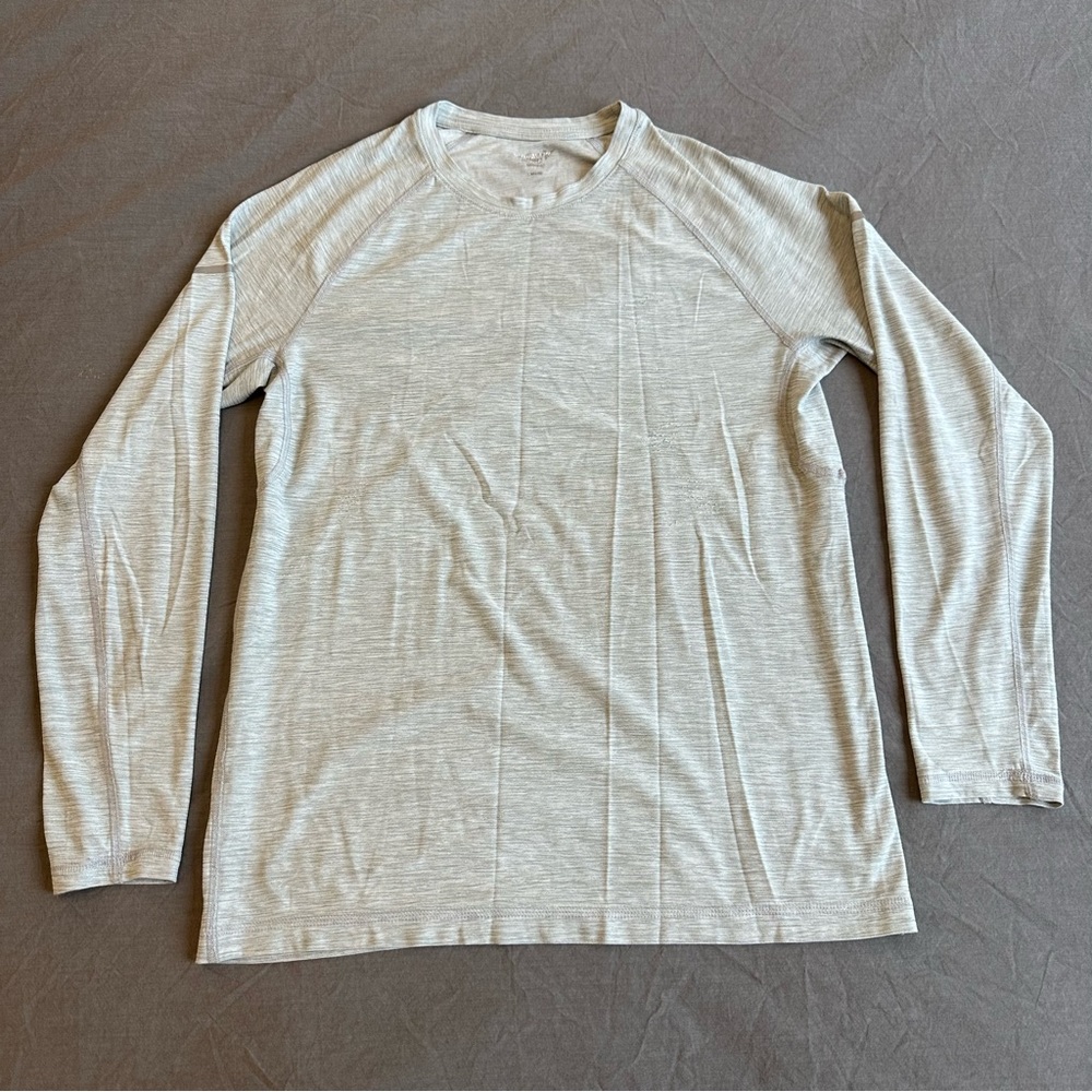 Old Navy Ultra-Soft Breathe ON Long-Sleeve Tee - Men's Small